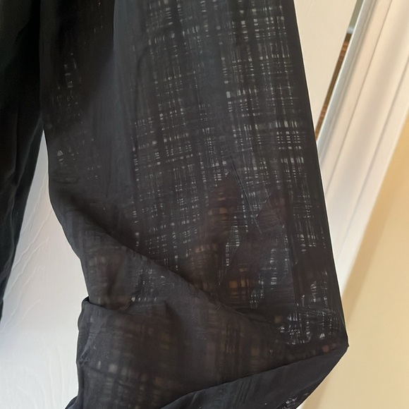 Top - Picture 4 of 4